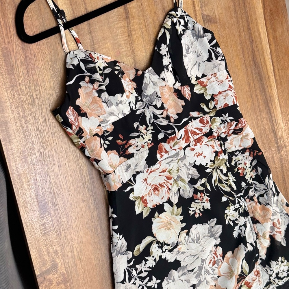Lulus Outstanding Style Black Floral Ruched Drawstring
Mini Dress Size M - Picture 7 of 9
